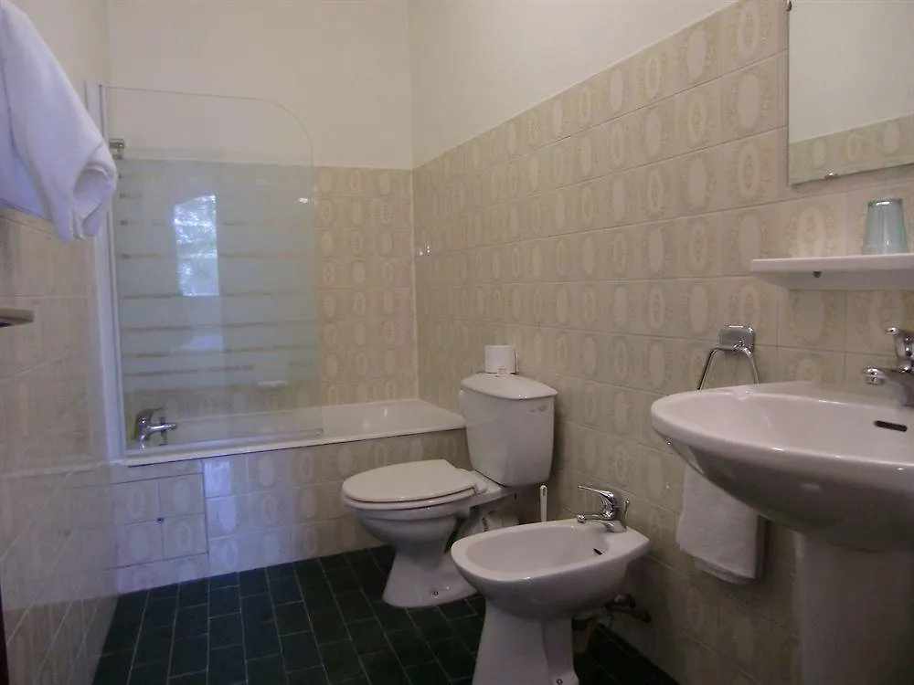 Le Deauville Hotel Blagnac