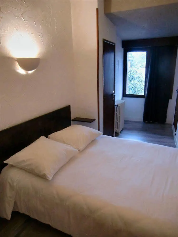 Le Deauville Hotel Blagnac